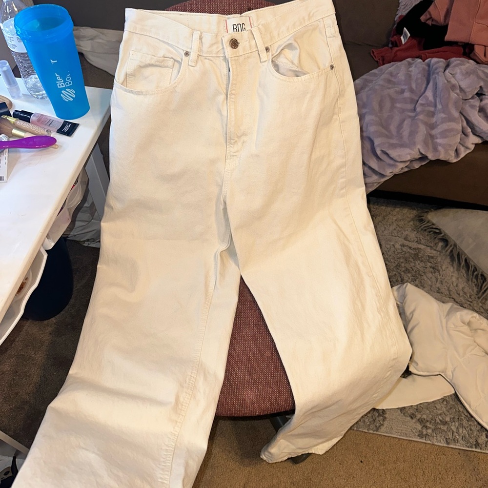 Urban Outfitters High-Rise Baggy Off-White Jeans